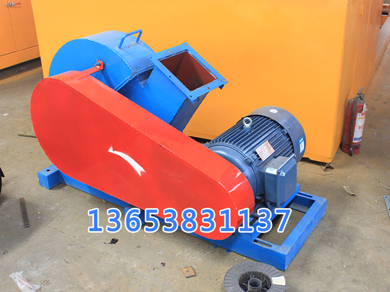 盤式木材削片機